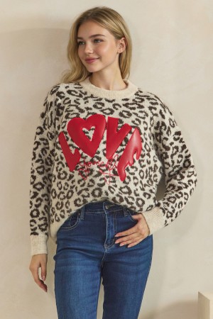 FA2236<br/>LEOPARD SWEATER WITH LOVE PATCH